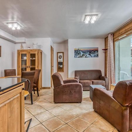 Villa Vallet- Newly Renovated 2 Bedroom Nestled Just Off The Main Street Шамони Экстерьер фото