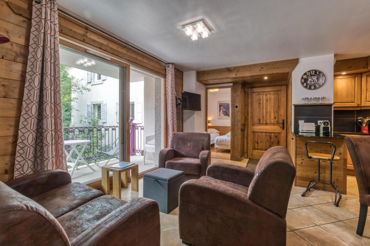 Villa Vallet- Newly Renovated 2 Bedroom Nestled Just Off The Main Street Шамони Экстерьер фото